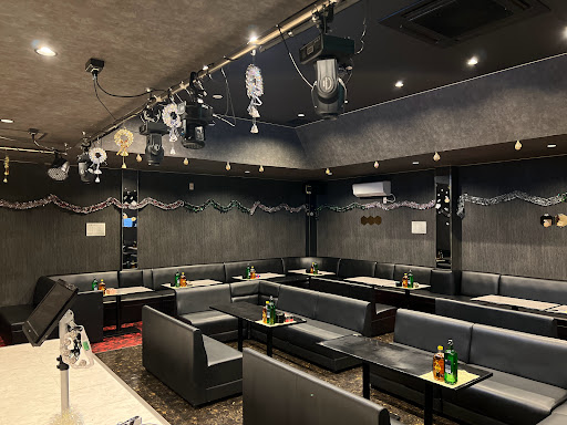 Show pub KISS ME餐厅图片