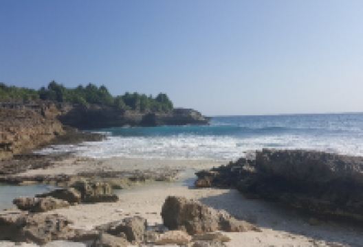 Sandy Bay Beach景点图片