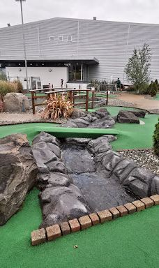 The Jet Centre - Cinema, 10 Pin Bowling, Mini Golf, Children Soft Play, Arcade.-科尔雷恩