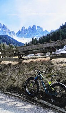 富内斯谷-博尔扎诺-上阿迪杰自治省