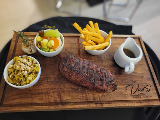 Vico’s Grill Kosher Cancún餐厅图片