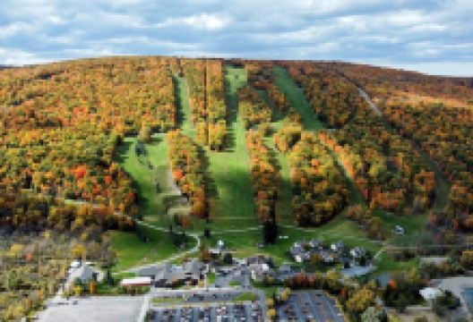 Bristol Mountain Ski Resort景点图片