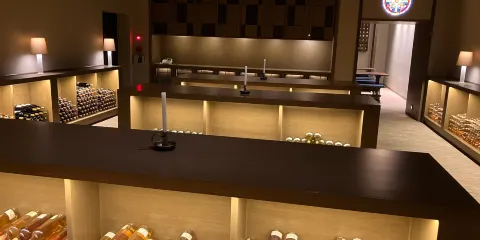 Manns Wine Komoro Winery