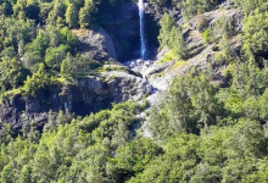 Odnesfossen景点图片