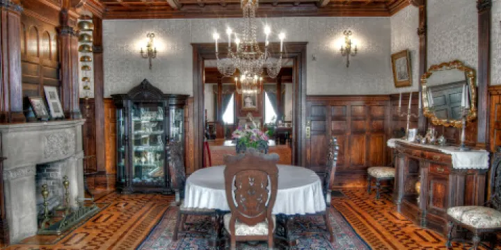 Wistariahurst Museum