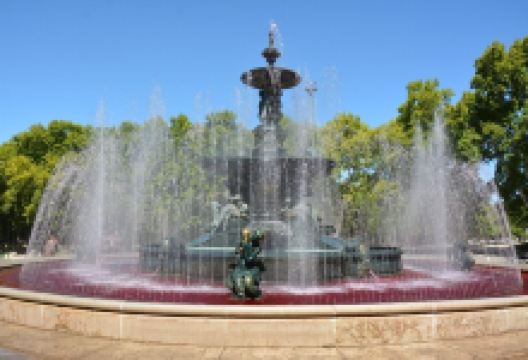 Fountain of the Continents景点图片