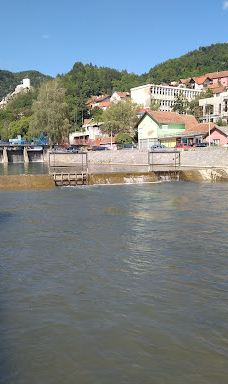 City Beach-乌日策