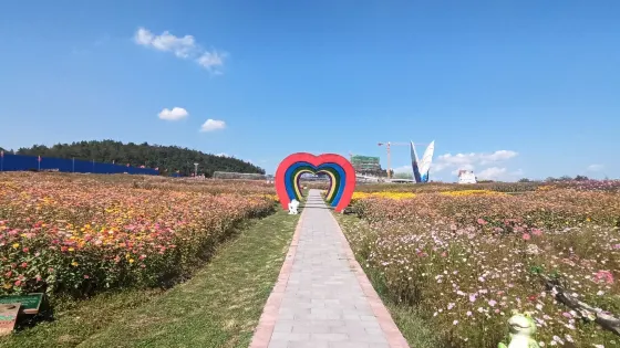 彩虹廊橋玻璃棧道