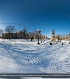Potomkinskyi Garden Square-Khersons'ka city council