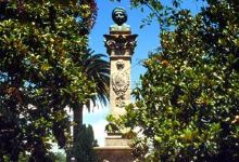 Busto de Felipe de Castro景点图片