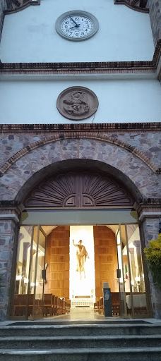 Parroquia de San Miguel Arcangel Church-巴亚尔塔港