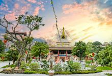 Long Quang Pagoda景点图片