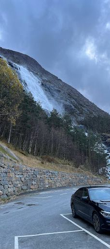 Tjørnadalsfossen-奥达