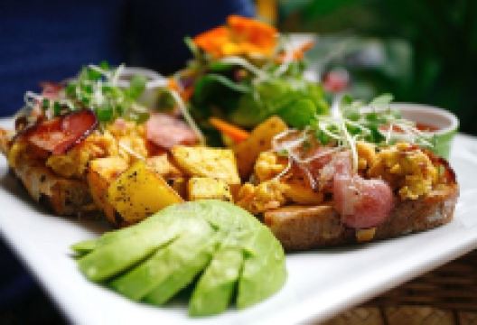 Caoba Farms Restaurant景点图片