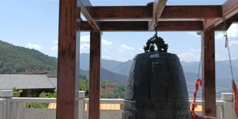 顓頊龍洞旅遊景區-祈福鍾