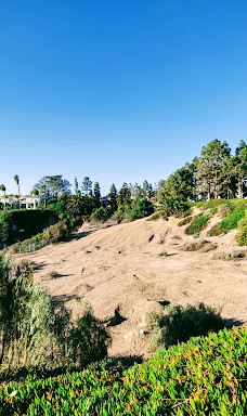 Pines Park-达纳点