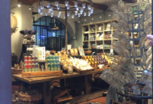 Marche Hebdomadaire de Roussillon景点图片