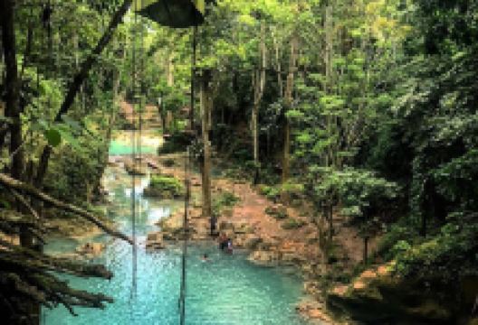 Bridge farm Blue景点图片