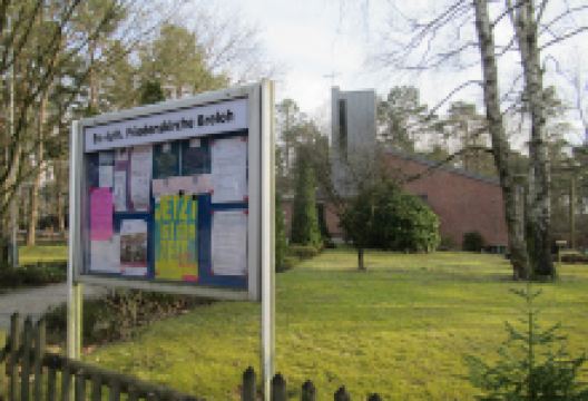 Friedenskirche Breloh景点图片