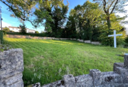 Famine Graveyard景点图片