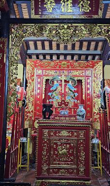 Van Thuy Tu Temple-潘切