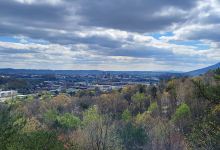 Stringer's Ridge Spears Ave. Trailhead景点图片