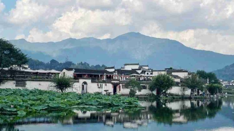 5-Day 5-day 4-night · Private Tour · Huangshan Scenic Area + Hongcun Village + Xidi + Wuyuan Huangling