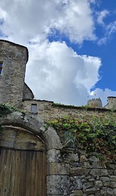 Najac Castle-纳雅克