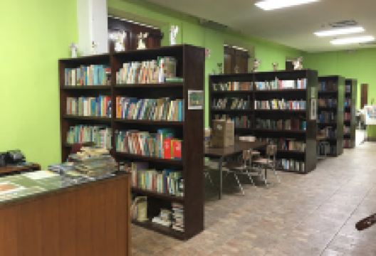 Biblioteca Municipal Luis Enrique catalá Mattei “Quique”景点图片