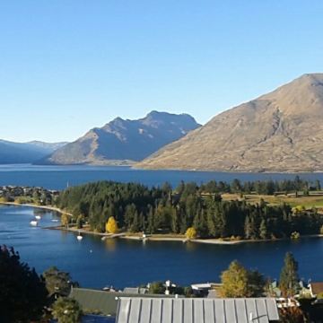 新西兰+瓦纳卡湖+瓦卡蒂普湖+米尔福德峡湾+TSS厄恩斯劳号蒸汽船5日4晚私家团