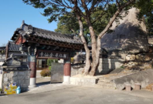 招仙台磨崖石佛景点图片