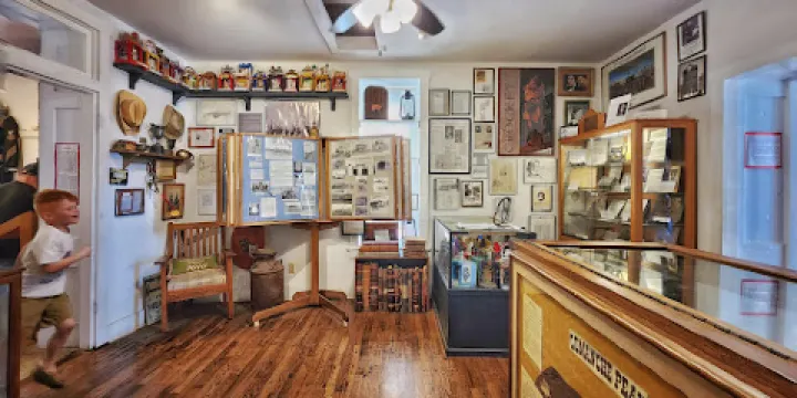 Hood County Jail and Historical Museum