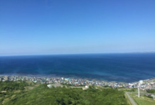 稚内开基百年纪念塔景点图片