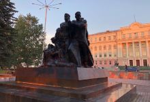 Monument to the heroes of the Civil War景点图片