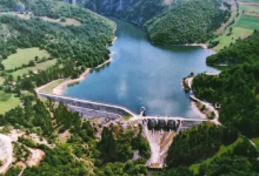 Radoinjsko jezero景点图片