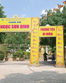 Tịnh xá Ngọc Sơn Dinh-富美市社