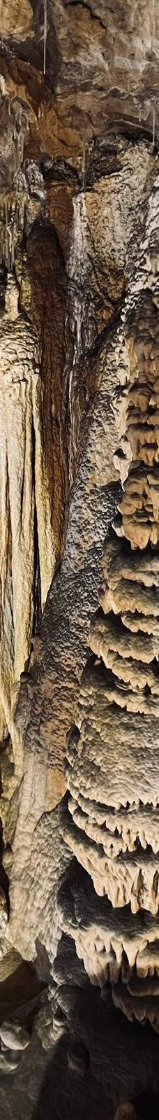 Grotte des Canalettes-科尔内拉德孔夫朗