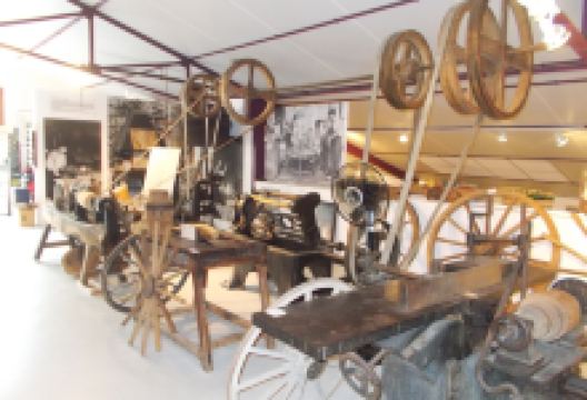 Musée du car (Musée du Charronnage au Car)景点图片