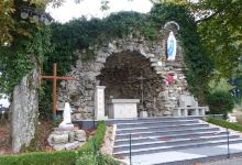 La Grotte " type Lourdes"景点图片