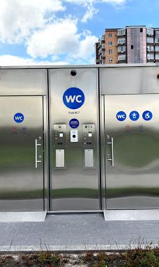 Pryberezhnyy square-Dnipropetrovs'ka city council