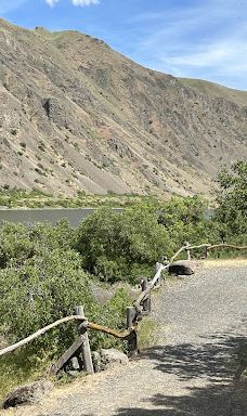 Snake River Adventures and RiverQuest Excursions-内斯珀县