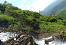 Madhe Ghat Water Fall景点图片
