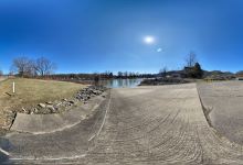 Freedom Road Boat Launch景点图片