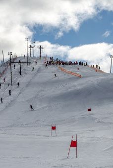 Viešura kalns-马多纳