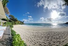 Carana Public Beach景点图片