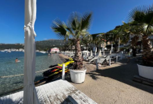 Zmijica Beach景点图片