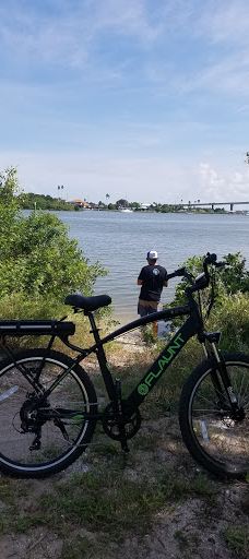 North Causeway (West Side)-新士麦那海滩