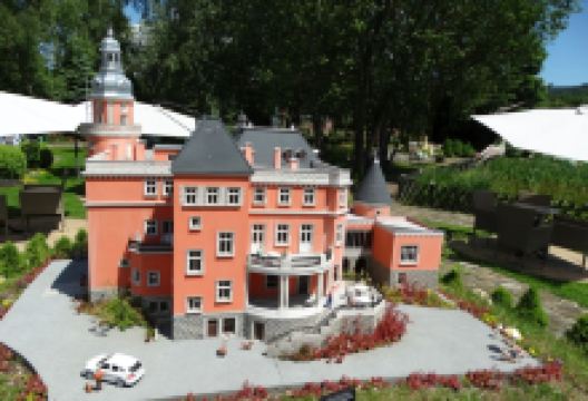Lower Silesia Monuments Miniature Park景点图片