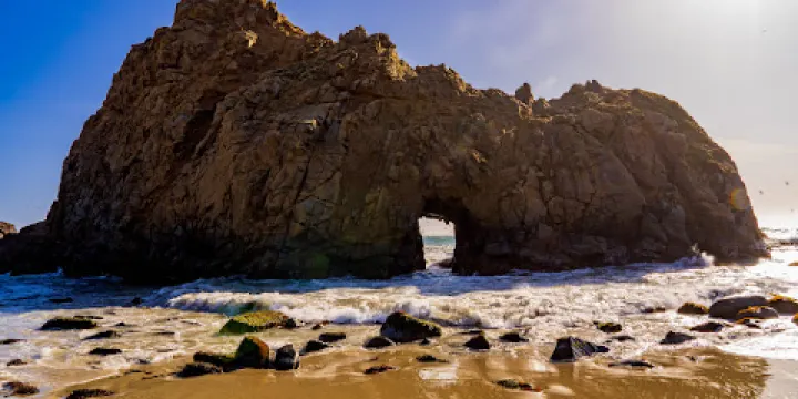 Keyhole Arch at Pfeiffer Beach