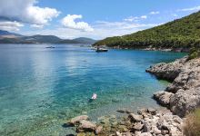 Velja Spila beach景点图片